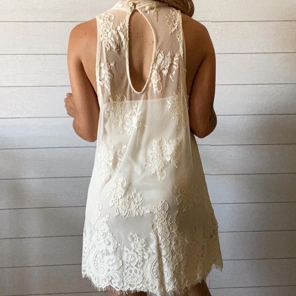 The Eyelash Lace Shift Dress - Picture 5 of 7